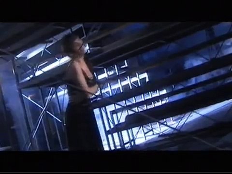 Naşide Göktürk - Yüreğim Rehin (Official Video)