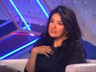 غادة عبد الرازق # أنا فنانه كريز و كائن مصنوع من الشك