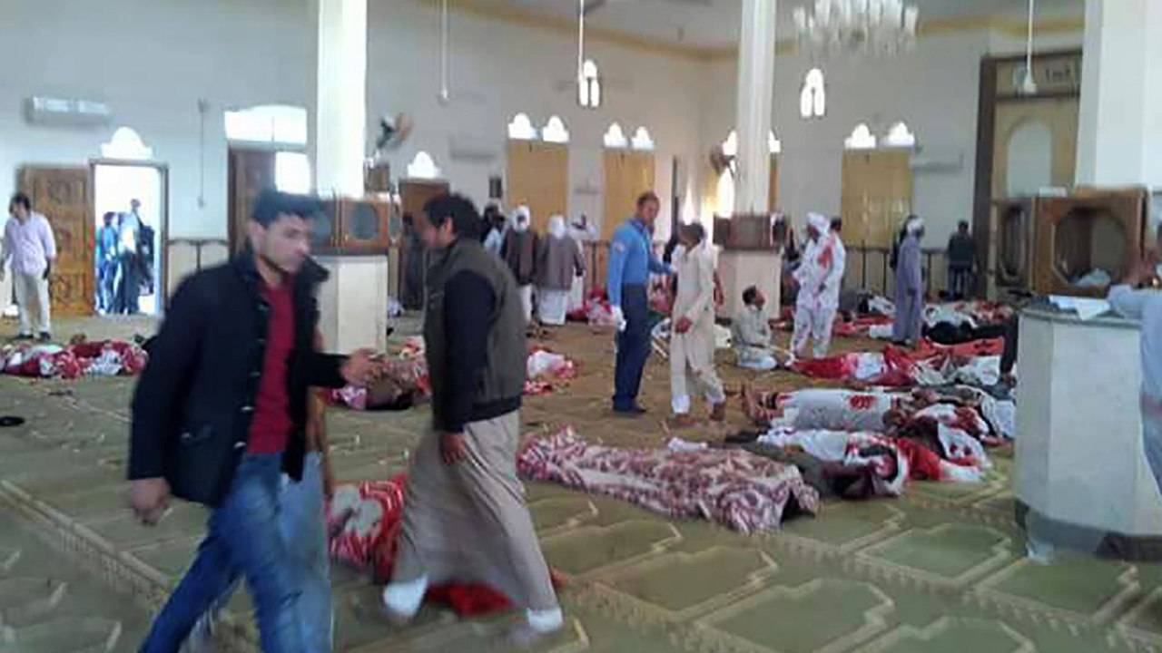 Egypte: attaque sans précédent dans une mosquée au Sinaï