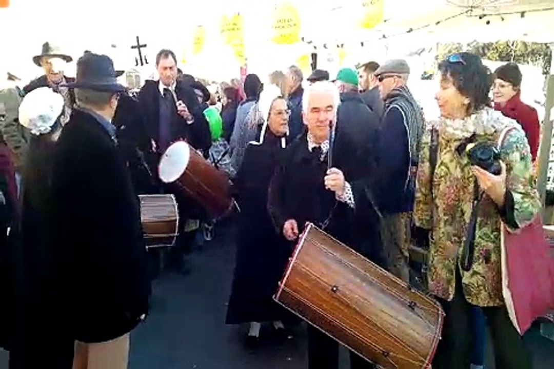 Carpentras : défilé de la Saint-Siffrein