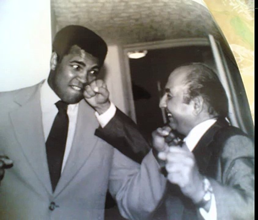 MOHAMMED RAFI AND MUHAMMED ALI - story of how the 2 greats met