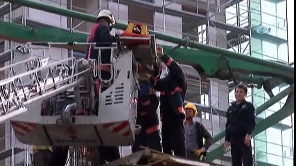 İnşaatta Beton Pompasının Kolu Koptu: 1 yaralı