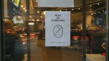 Cafetería alemana prohíbe entrada a clientes con pantalones de chándal