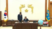 President Moon Jae-in's approval rating rises for the fourth consecutive week
