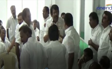 இபிஎஸ் - ஓபிஎஸ் தரப்பினர் மோதல்- வீடியோ