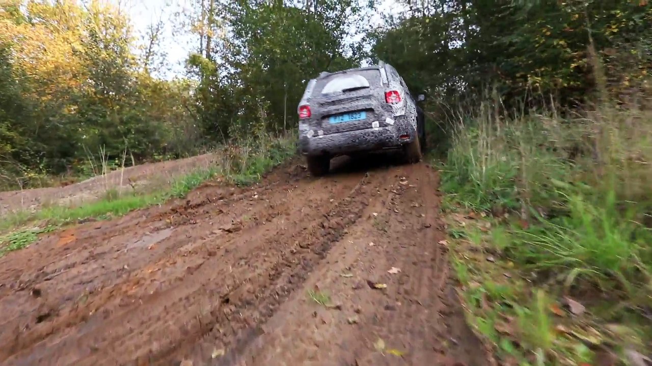 2017 All new Dacia DUSTER 4x4 tests drive in Aubevoye