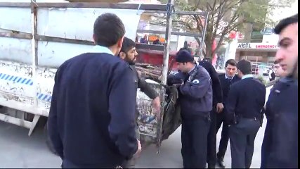 Hurda Kamyonetinin Kasasında Askeri Mühimmat Bulundu