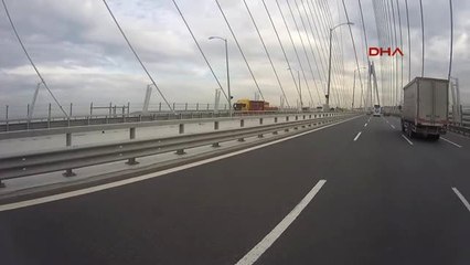 Yavuz Sultan Selim Köprüsü'nde Lastik Yüklü Kamyon Yandı