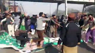 Faizabad-Islamabad Dharna and its reaction in Lahore