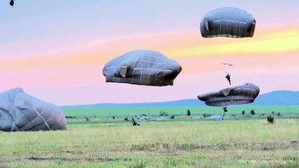 Deux parachutistes entrent en collision lors d'un entrainement en Bulgarie