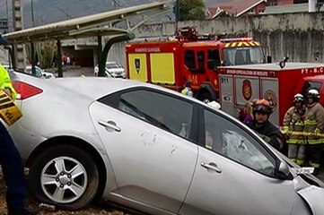 Trágico accidente le arrebata la vida a joven universitaria: se impactó contra alumbrado eléctrico