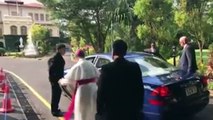 El papa llegó a Birmania cuya Iglesia apoya a Suu Kyi y pide no nombrar rohinyá