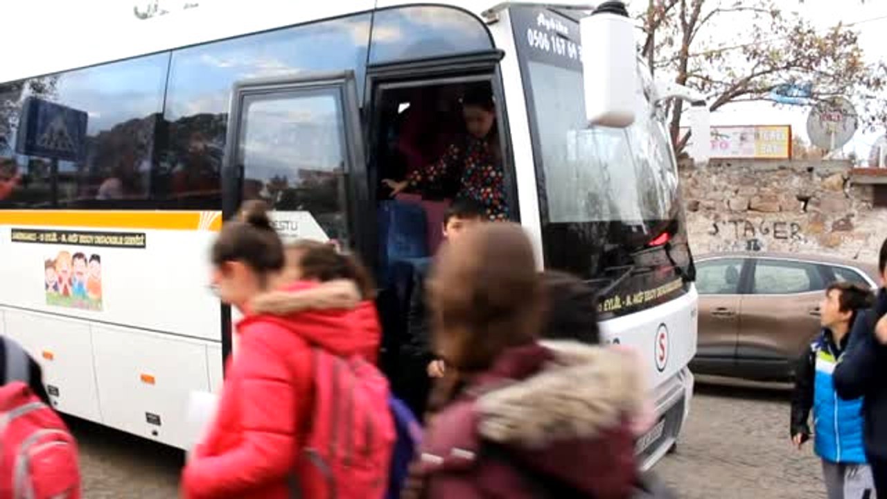 Okul Aile Birliği Servis Araçlarını Denetledi