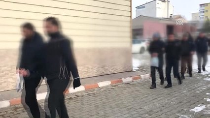 Cumhurbaşkanı Erdoğan'a Hakaret İddiasına 5 Gözaltı