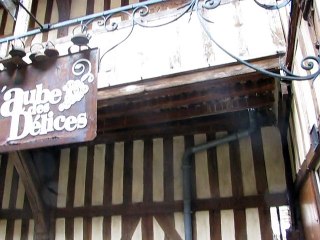 Troyes-Cour du mortier d'or