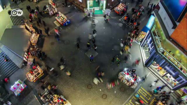 Tomorrow Today - Collective intelligence, vultures, storing energy _ All media content _ DW _ 24.11.2017