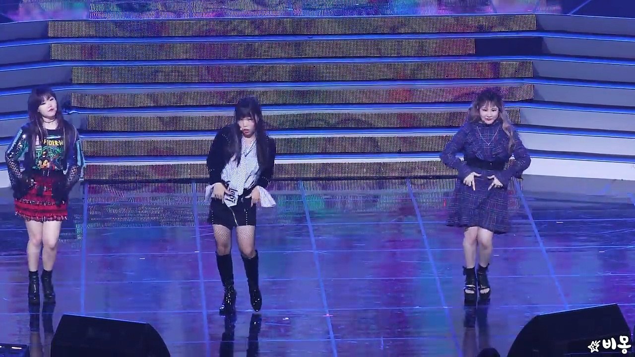 170617 [이찬혁 여장 레전드] 나쁜 기집애 & TT & 토크 악동뮤지션(AKDONG MUSICIAN) x 박지민(Jimin Park) 4K 직캠 by 비몽