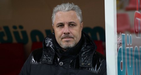 Kayserispor Teknik Direktörü Sumudica: Adebayor Eline Çarptığını Söyledi