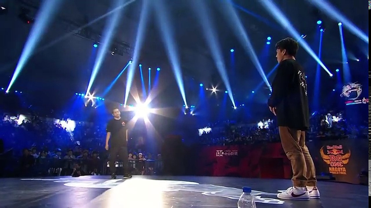 FINAL BATTLE_ Issei VS Hong 10 _ Red Bull BC One World Final 2018