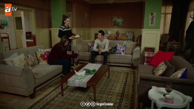 Meral ile Zehra’nın büyük kavgası! - Kırgın Çiçekler 99.Bölüm