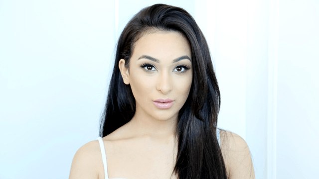 تعلمي مع gheir كيف تحصلين على مكياج أنيق بدقائق معدودة