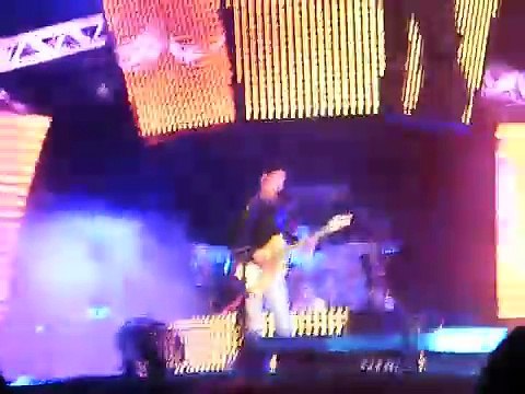 Muse - Supermassive Black Hole, Musilac Festival, Aix-les-Bains, France 7/13/2007