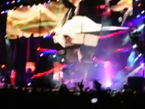 Muse - Supermassive Black Hole, Piazzale Michelangelo, Florence, Italy 5/30/2007