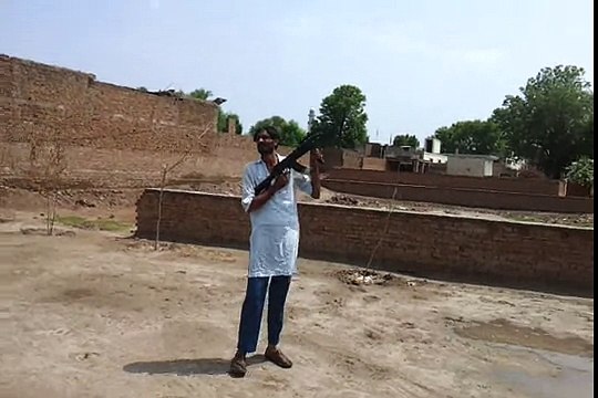 ak 47 firing in jhang papu shah.mp4 - YouTube
