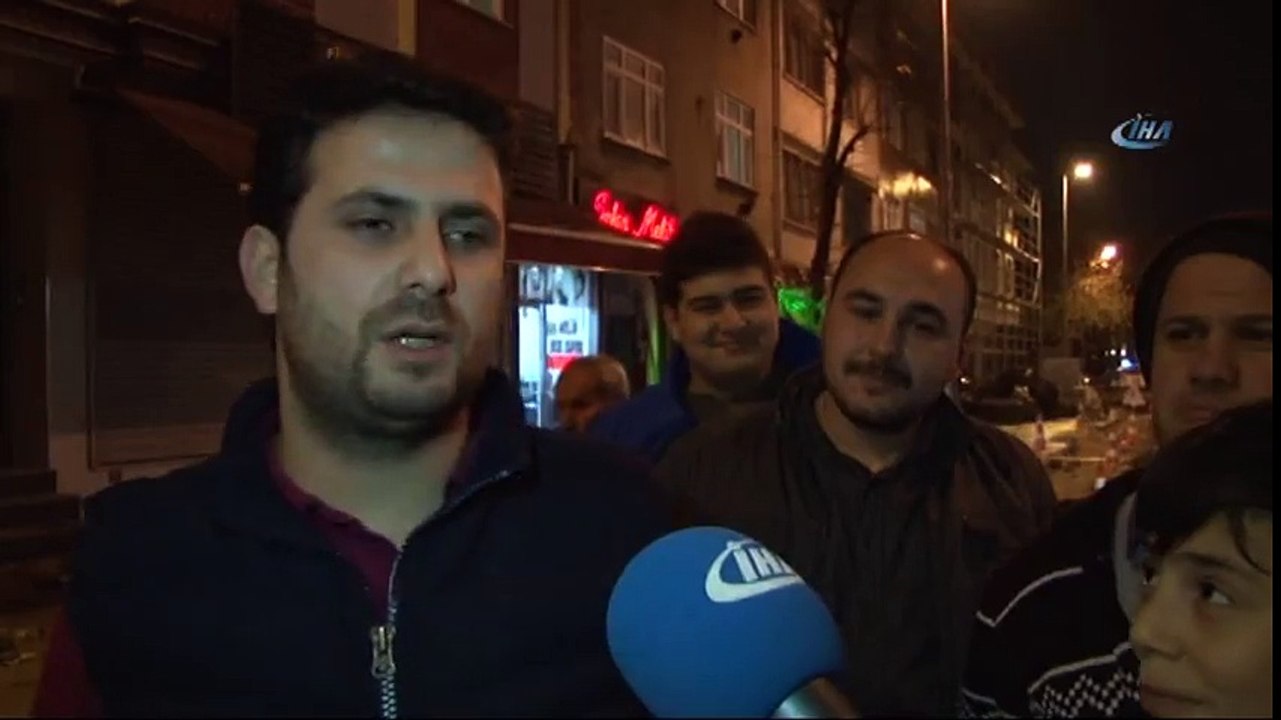 Yaşlı Adamın Yol Ortasındaki Çukura Düşme Anı