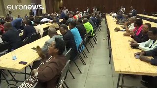 Impeachment proceedings begin - Mugabe could be out within days
