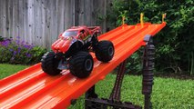 Monster Trucks Teaching Colors & Numbers for Kids - Hot Wheels Monster Jam Monster Truck Super Show-4Wb4G9uhYqw