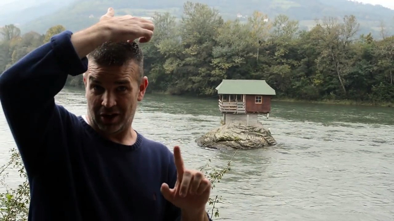 EVO KOJA PRIČA SE KRIJE IZA ČUDESNE KUĆICE NA DRINI: Svi znate za nju, ali ne i kako je IZGRAĐENA NA SAMOJ STENI!