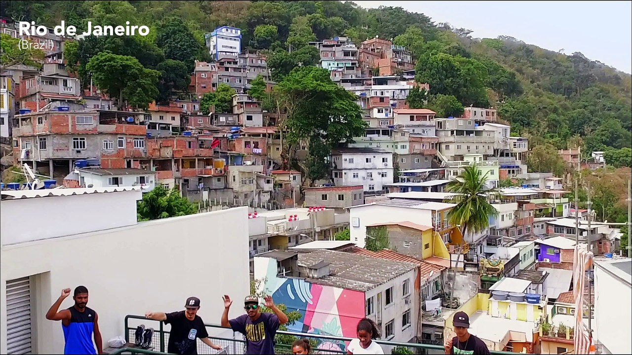 M, Toumani Diabate, Sidiki Diabaté, Fatoumata Diawara - Solidarité [Extended Version] (Santigold, Hiba Tawaji...