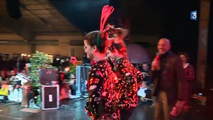 Championnat du monde pull le plus moche : Défilé des plus laids