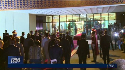 Emmanuel Macron entame sa première tournée africaine