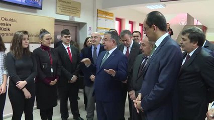 Bakan Yılmaz ve Cumhurbaşkanlığı Sözcüsü Kalın, Ankara Güzel Sanatlar Lisesi'ni Ziyaret Etti (1)