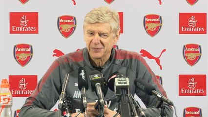 14e j. - Wenger : ''Lacazette s’adapte physiquement''