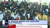 Échange musclé entre Emmanuel Macron et des étudiants de l'université de Ouagadougou