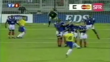 Le coup-franc magistral de Roberto Carlos contre la France