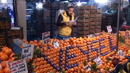 Bursalı fenomen pazarcıya Murat Boz'dan destek