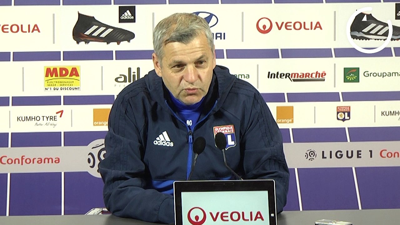 OL : Bruno Genesio évoque les critiques