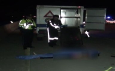 Dos vehículos se impactan dejando una mujer muerta y dos heridos