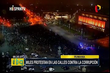 Video herunterladen: Se realiza protesta masiva anticorrupción en Rumanía