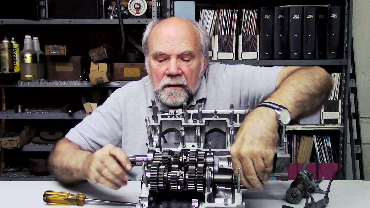 How Does A Motorcycle Gearbox Work? video Dailymotion