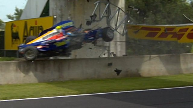 Ernesto Viso almost fatal crash at Magny Cours (30 June 2007) GP2