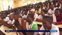 Burkina Faso : Macron entame sa tournée africaine par un vif débat avec la jeunesse