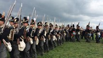 Après les hommes de Wellington, l'infanterie du Prince d'Orange arrive...