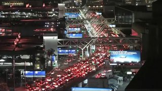 What the busiest travel time of the year in the US looks like,BBC News