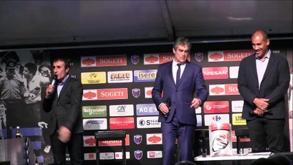 La remise de l'oscar du Midi olympique à Mickaël Capelli, deuxième ligne du FCG