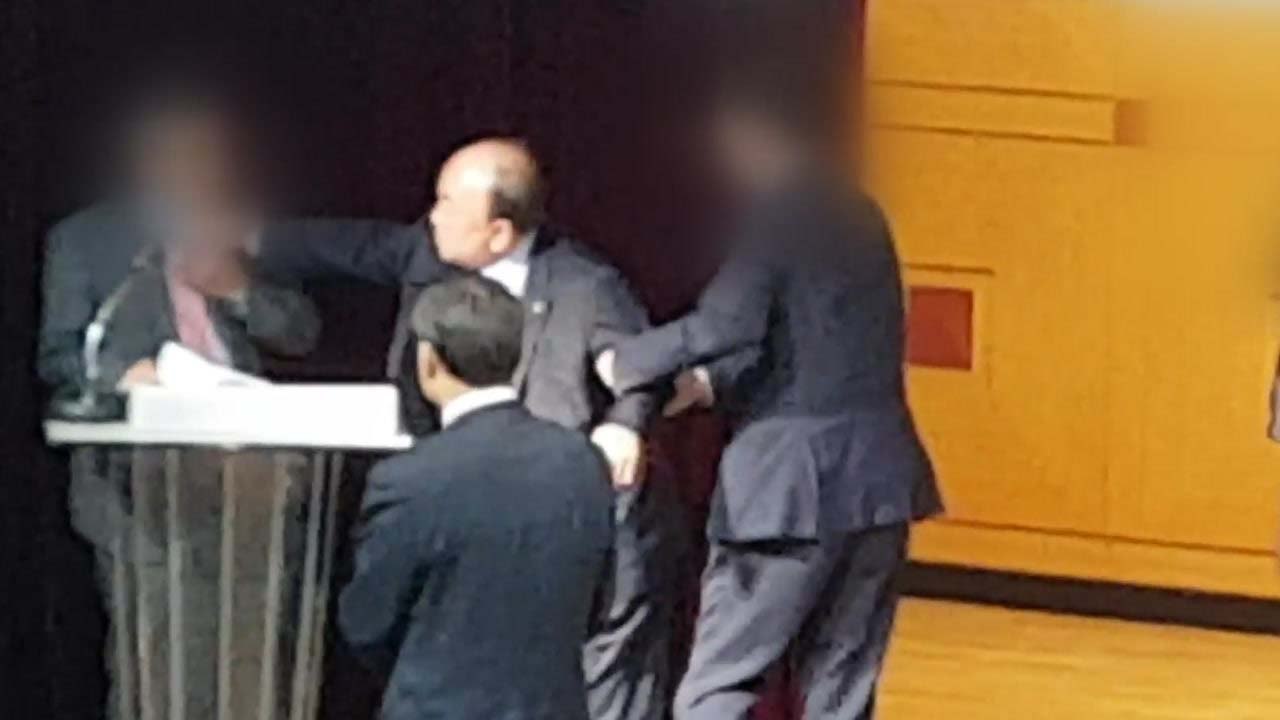 [단독] "발전기금 강요에 멱살까지"...남서울대 이사장 갑질 논란 / YTN